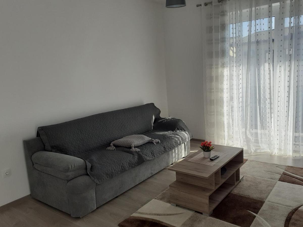 Sara apartman Livezeni (Mures) Exterior foto